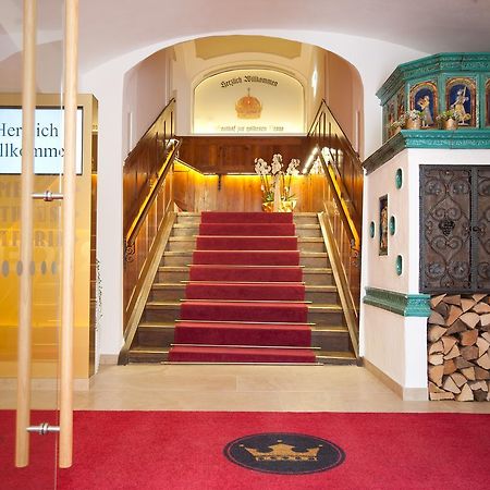 Stadthotel Zur Goldenen Krone Weiz Kültér fotó
