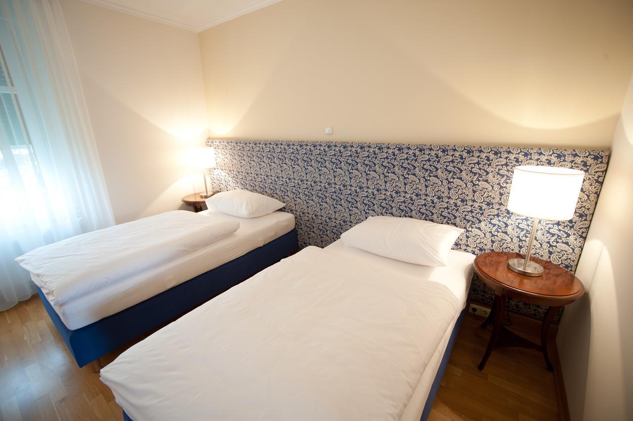Stadthotel Zur Goldenen Krone Weiz Kültér fotó